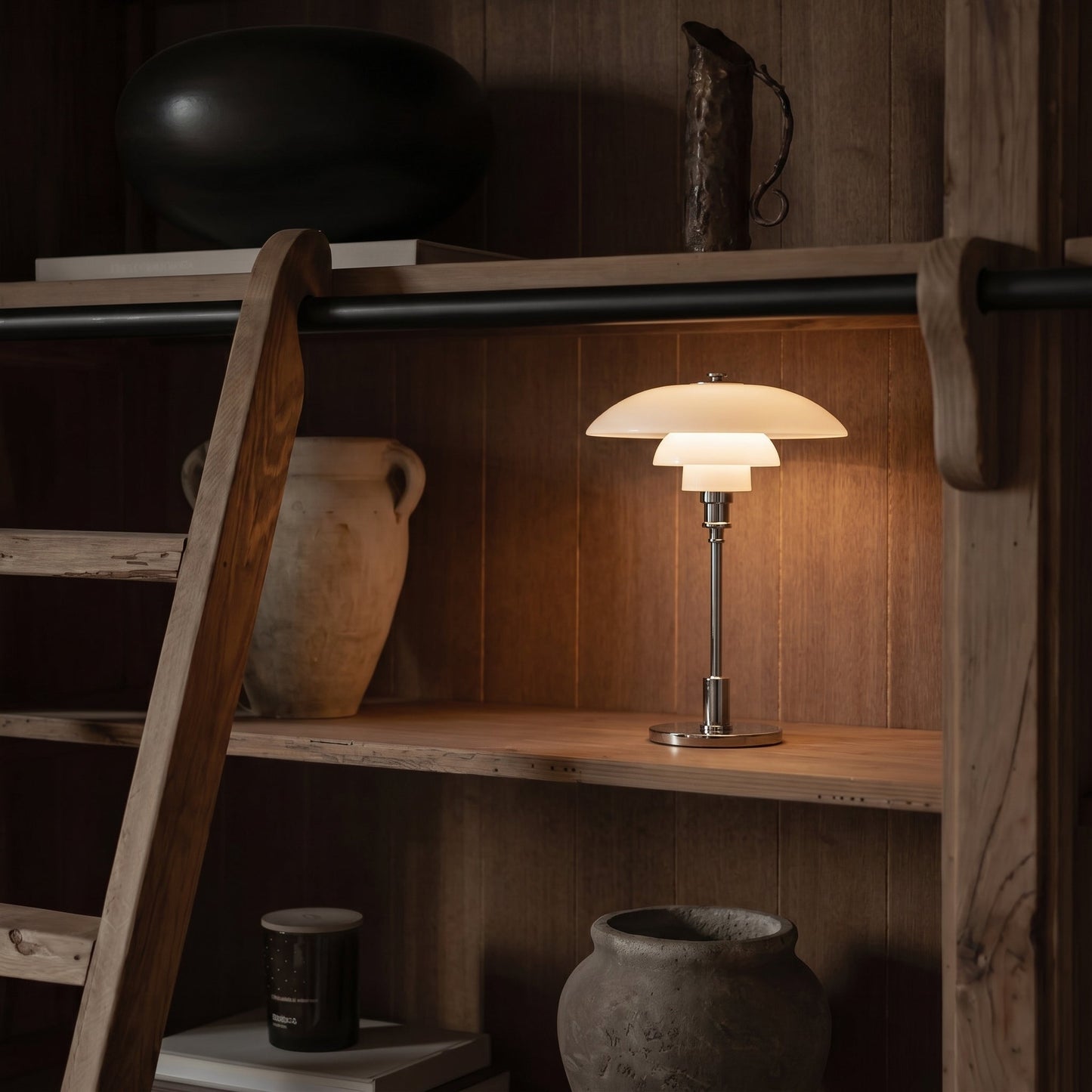 Dánská designová stolní lampa