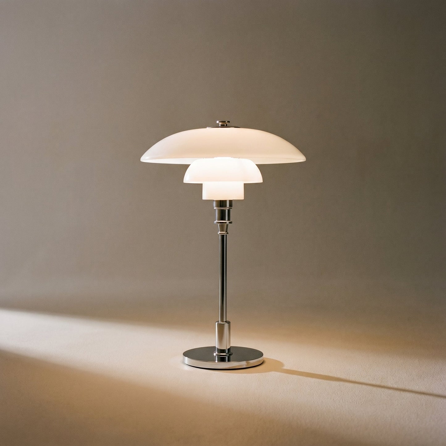 Dánská designová stolní lampa