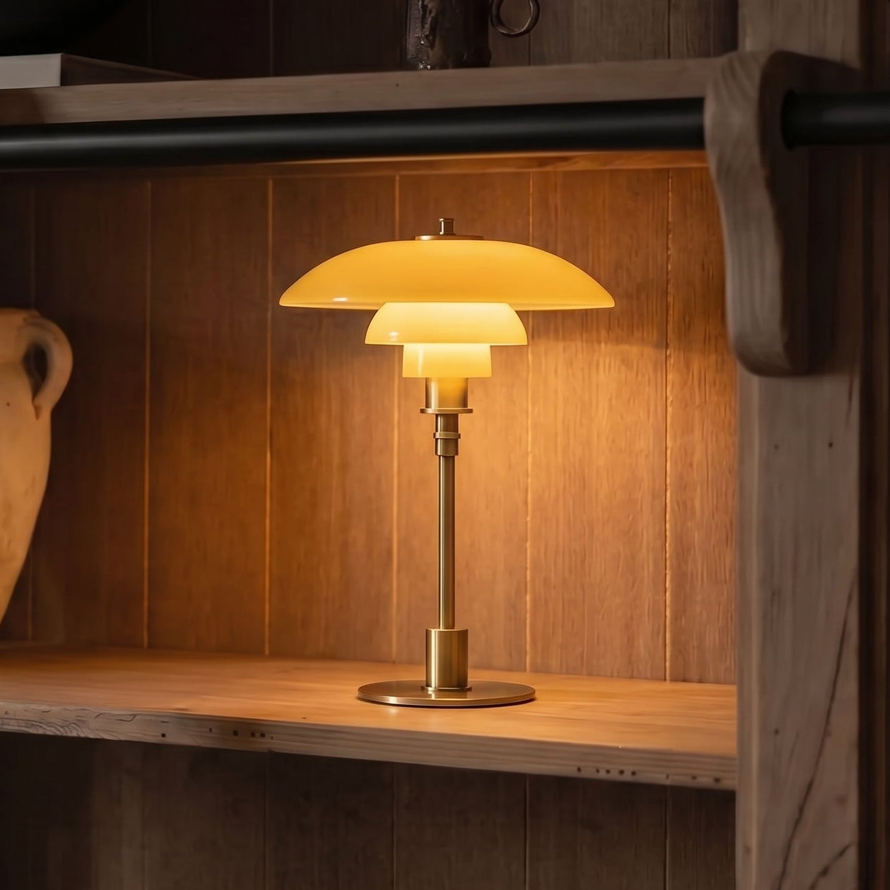 Dánská designová stolní lampa